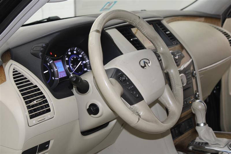 2011 Infiniti QX56