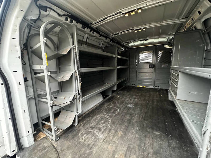 2017 Chevrolet Express 2500