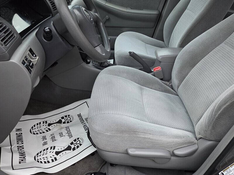 2005 Toyota Corolla CE