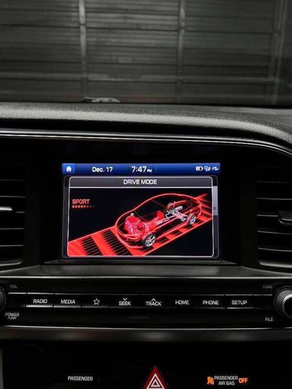 2019 Hyundai Elantra Limited