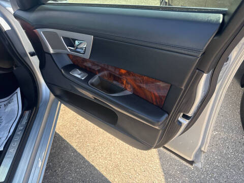 2011 Jaguar XF Premium