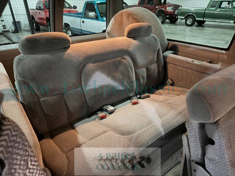 1999 GMC Suburban