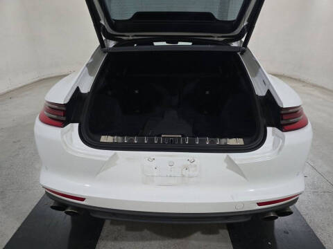 2018 Porsche Panamera 4S