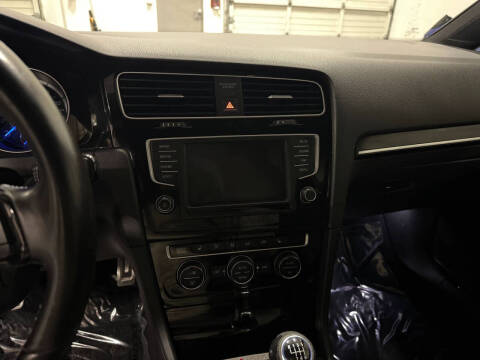 2016 Volkswagen Golf R