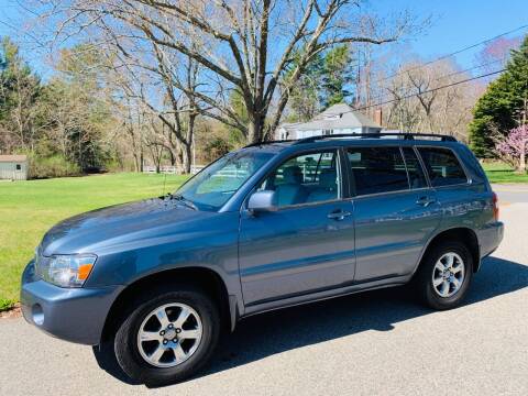 2005 Toyota Highlander for sale at 41 Liberty Auto in Kingston MA