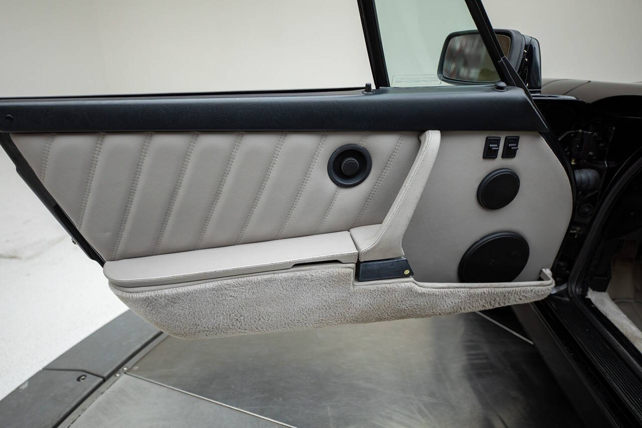 1990 Porsche 911 110