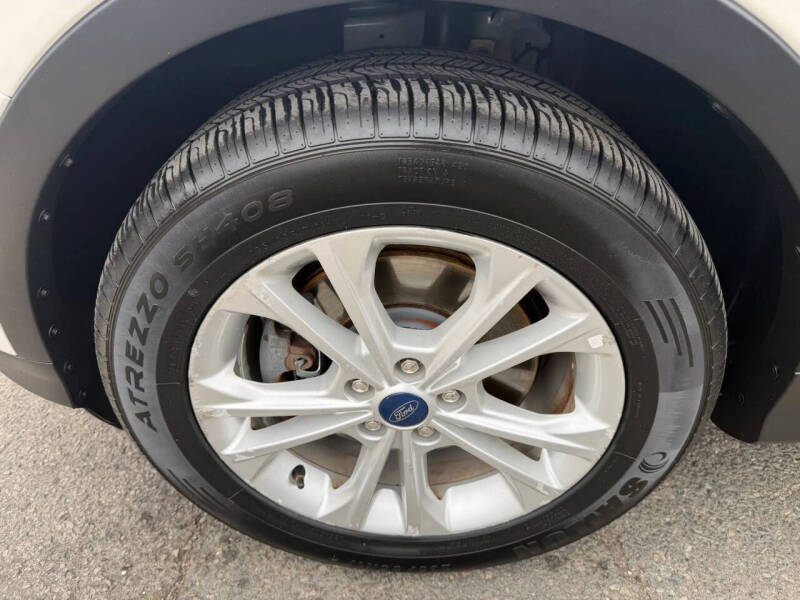 2019 Ford Escape SEL