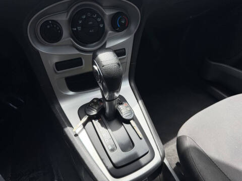 2016 Ford Fiesta SE
