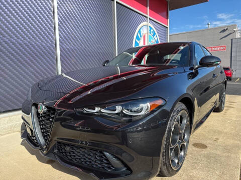 2025 Alfa Romeo Giulia Intensa