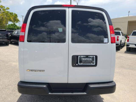 2026 Chevrolet Express LS 3500