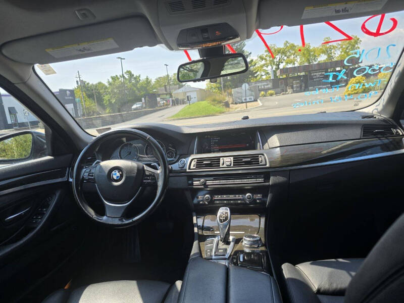 2015 BMW 5 Series 550i photo 5