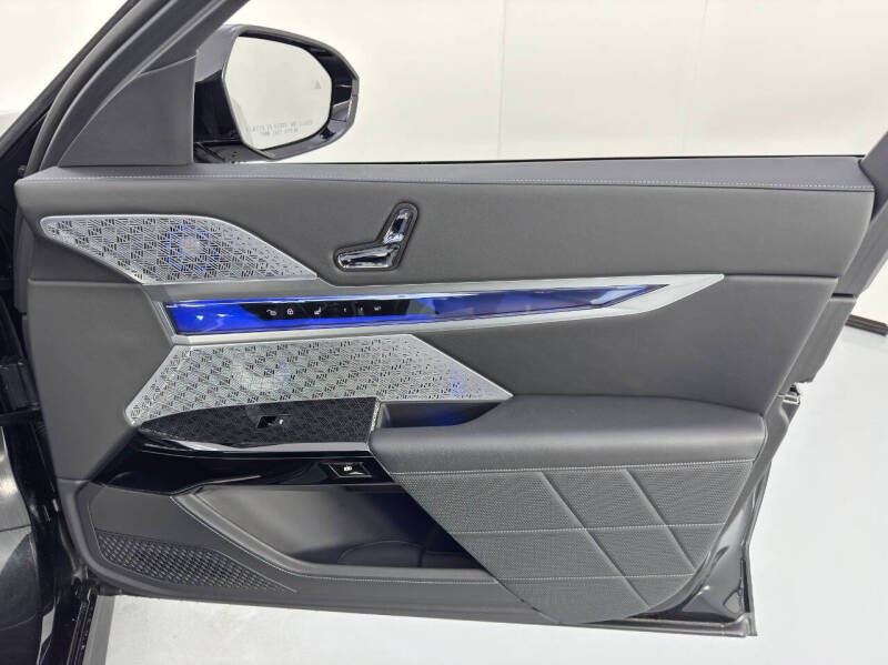 2023 BMW 7 Series 760i xDrive