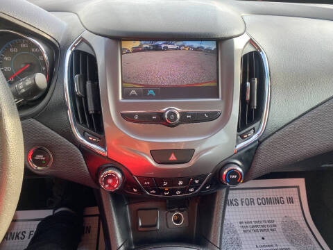 2017 Chevrolet Cruze LT Auto
