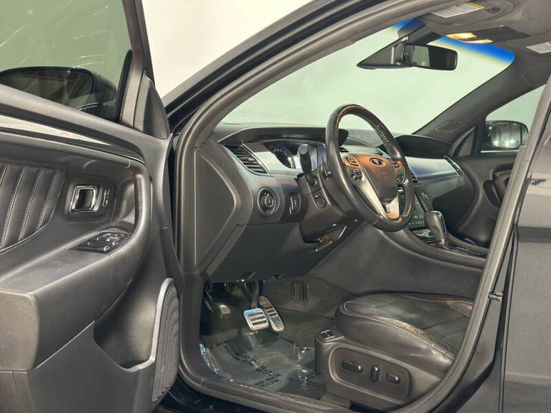 2013 Ford Taurus SHO