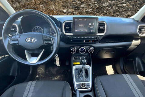 2021 Hyundai Venue SEL