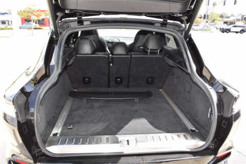 2021 Aston Martin DBX