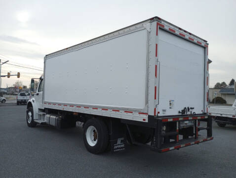 2014 Freightliner M2 106