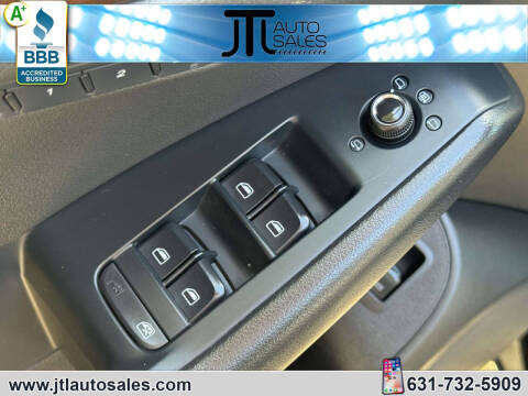 2011 Audi Q5 2.0T quattro Premium Plus