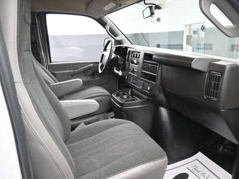 2024 Chevrolet Express 2500