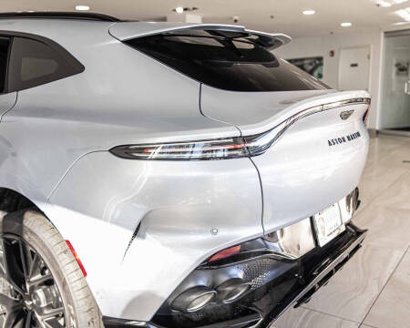 2026 Aston Martin DBX 707