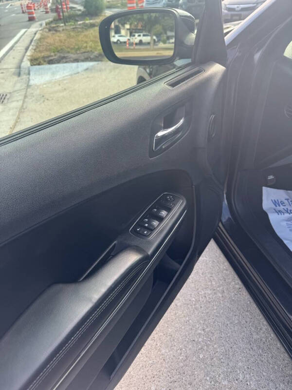 2014 Dodge Charger SE