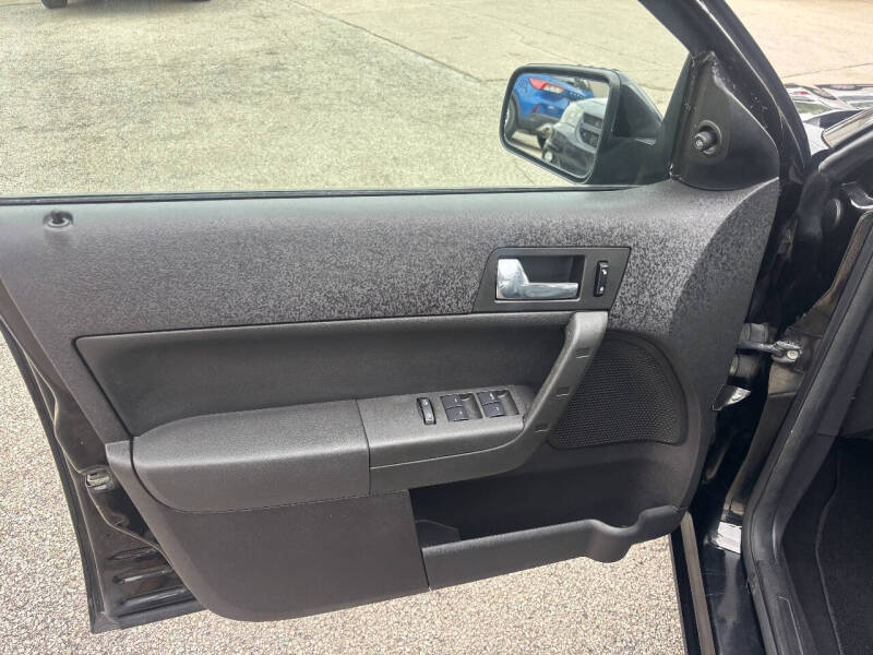 2008 Ford Focus SES