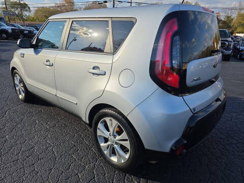 2016 Kia Soul +