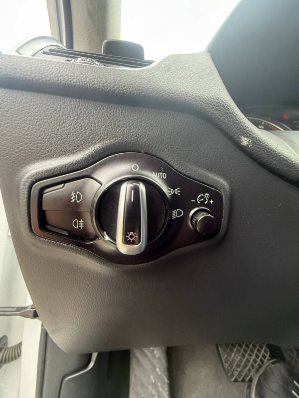 2016 Audi Q5 2.0T quattro Premium Plus