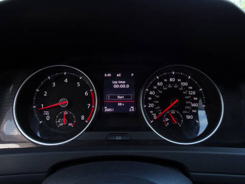 2017 Volkswagen Golf GTI S