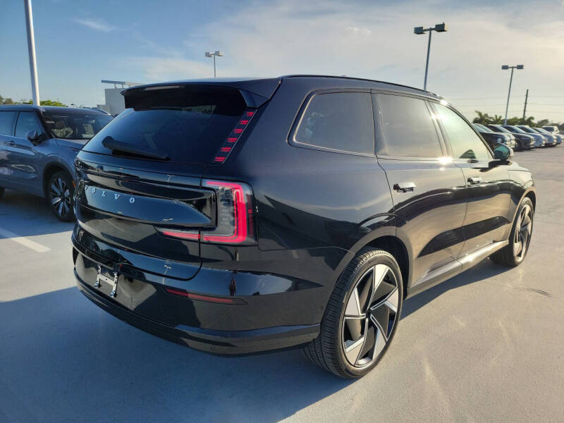 2025 Volvo EX90 Twin Performance Ultra 7P