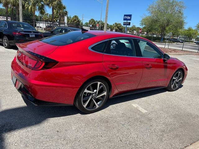 2021 Hyundai Sonata 16