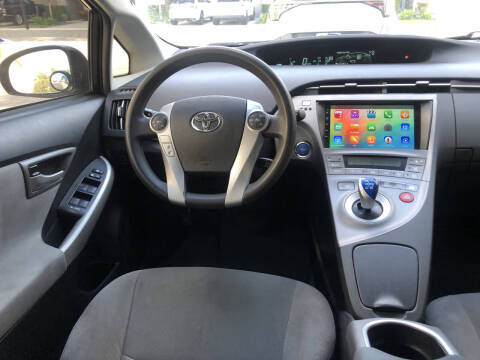 2012 Toyota Prius Two
