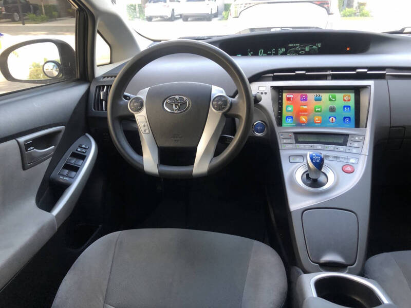 2012 Toyota Prius Two