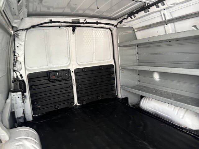2017 Chevrolet Express 2500