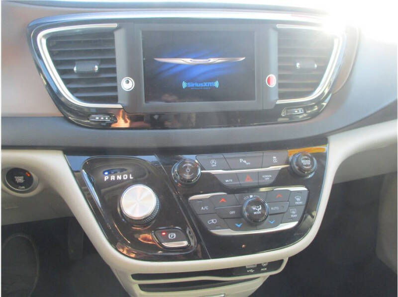 2018 Chrysler Pacifica Touring L