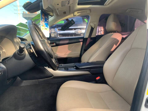 2019 Lexus IS 300