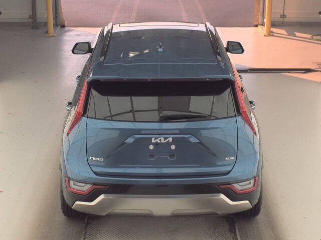 2025 Kia Niro SX Touring