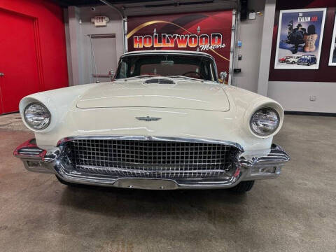 1957 Ford Thunderbird