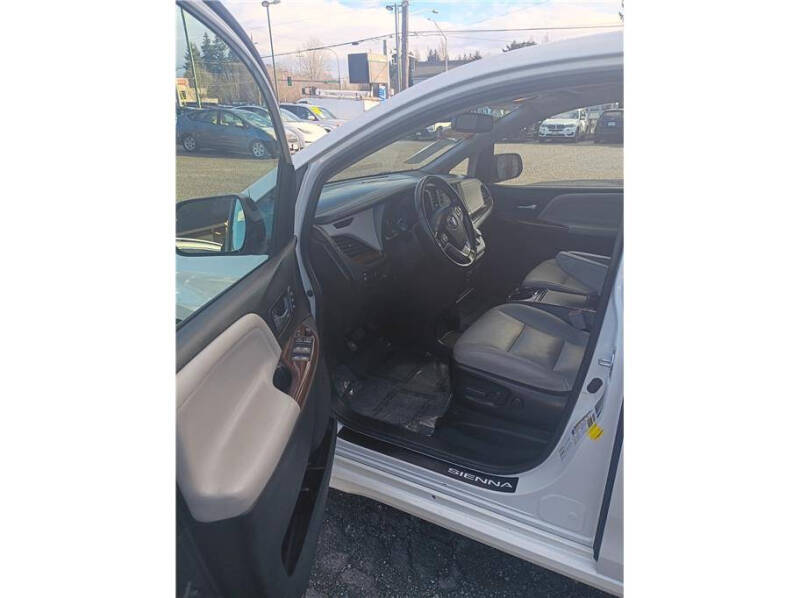 2020 Toyota Sienna