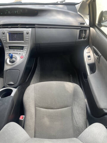 2015 Toyota Prius Three