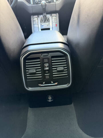 2018 Porsche Macan S