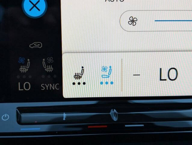 2024 Volkswagen Atlas Cross Sport SEL 4Motion