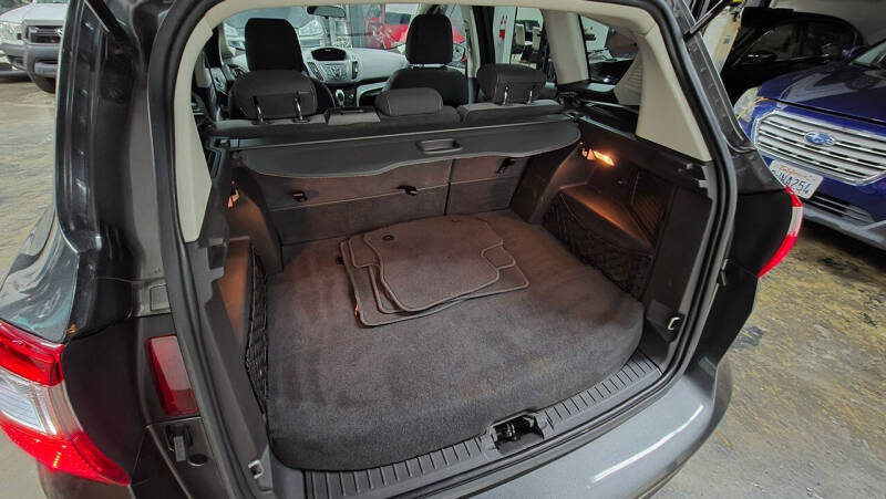 2015 Ford C-MAX Hybrid SE