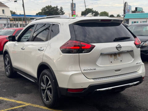 2020 Nissan Rogue SV
