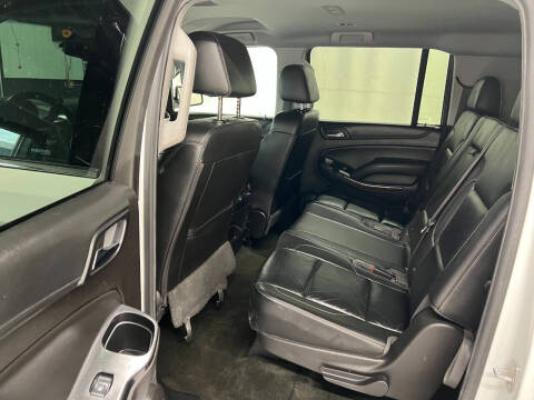 2017 Chevrolet Suburban LT