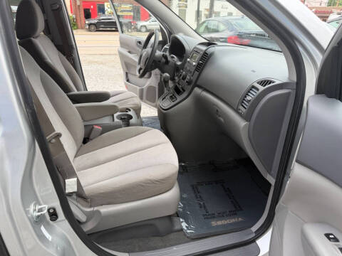 2012 Kia Sedona LX