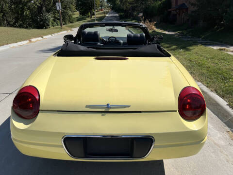 2002 Ford Thunderbird Deluxe