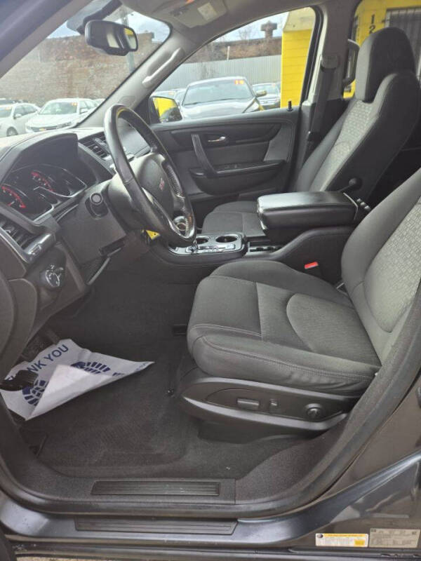 2013 GMC Acadia SLE-2