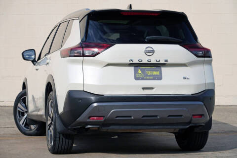 2022 Nissan Rogue SL