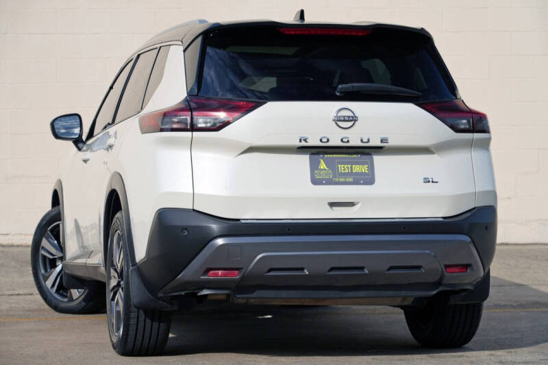 2022 Nissan Rogue SL
